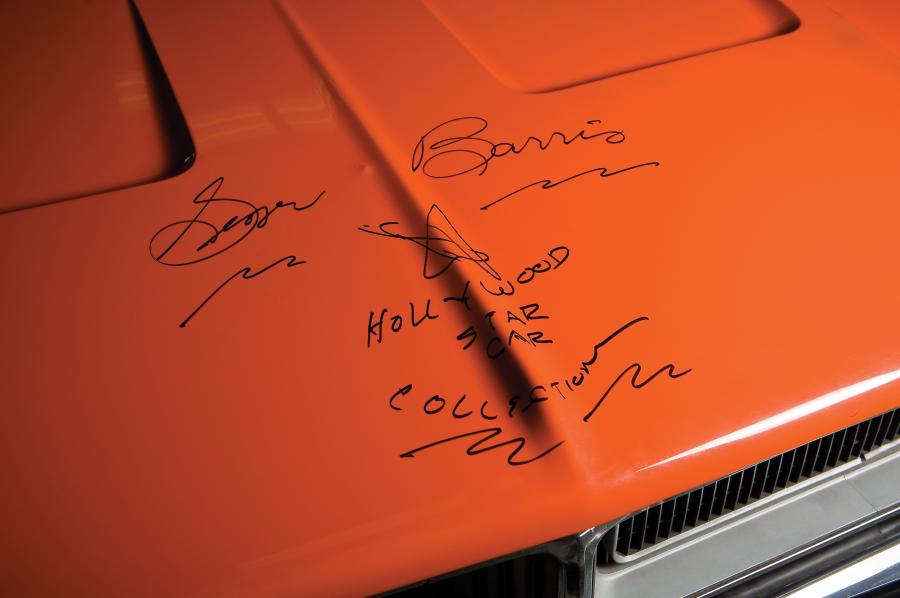 Детали экстерьера Dodge Charger General Lee Jump Car 1969 года  (фото 33 из 60)